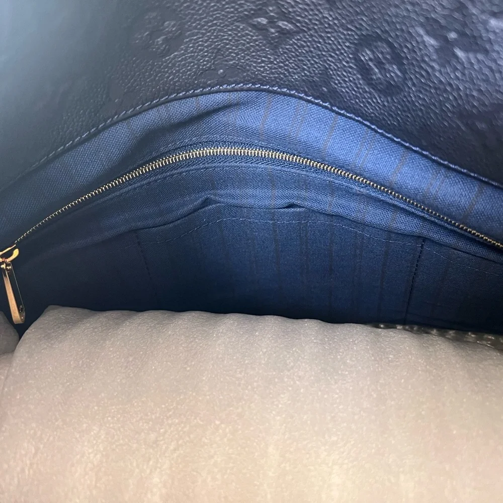 SOLD-Authentic Louis Vuitton Artsy MM Mng Empreinte Infini (Navy) - Picture 10 of 16